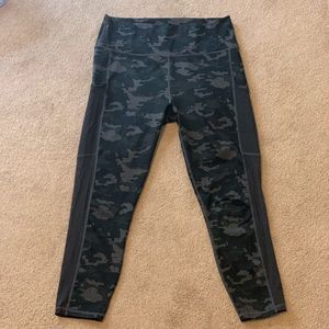 Fabletics Charcoal Camo Mila Pocket Capri